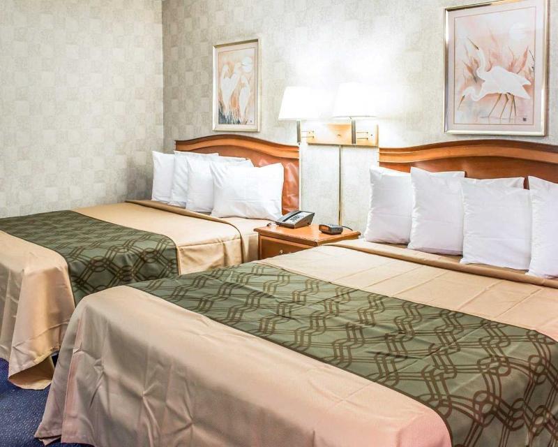 Econo Lodge Eden Екстериор снимка