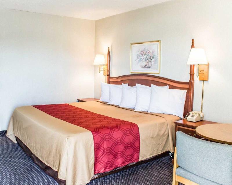 Econo Lodge Eden Екстериор снимка