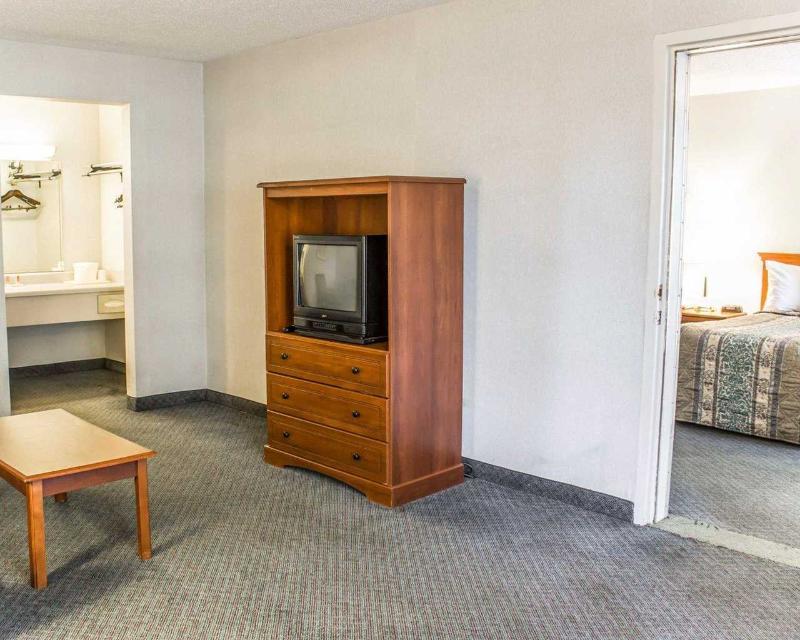 Econo Lodge Eden Екстериор снимка